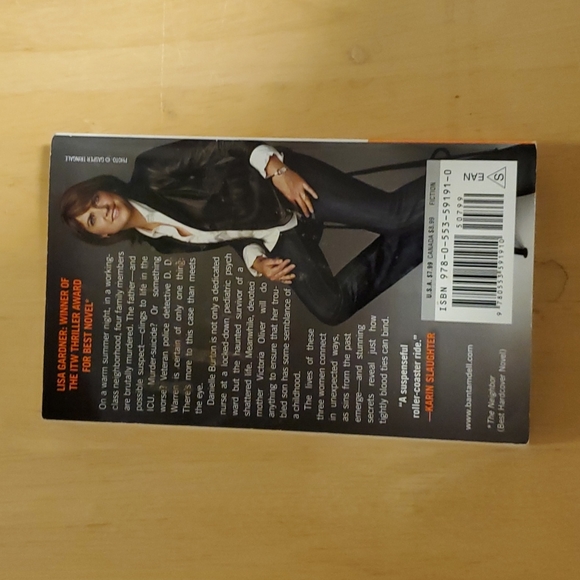 Live to Tell by Lisa Gardner - Picture 2 of 2